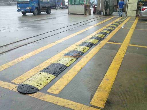 選擇恒則遠交通設施，享受優質優惠的陜西減速帶